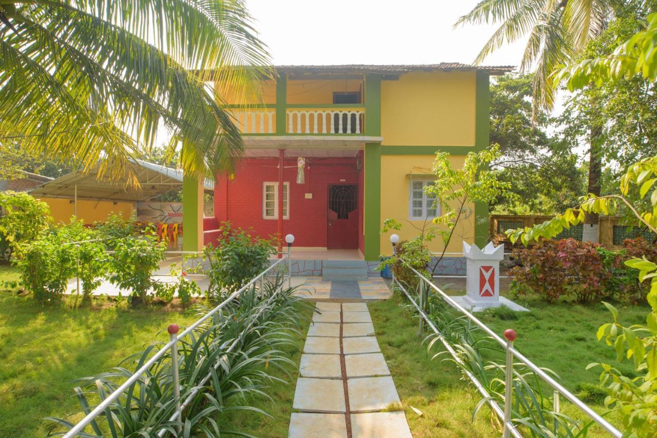 Prajakta Rest House Alībāg Exterior foto