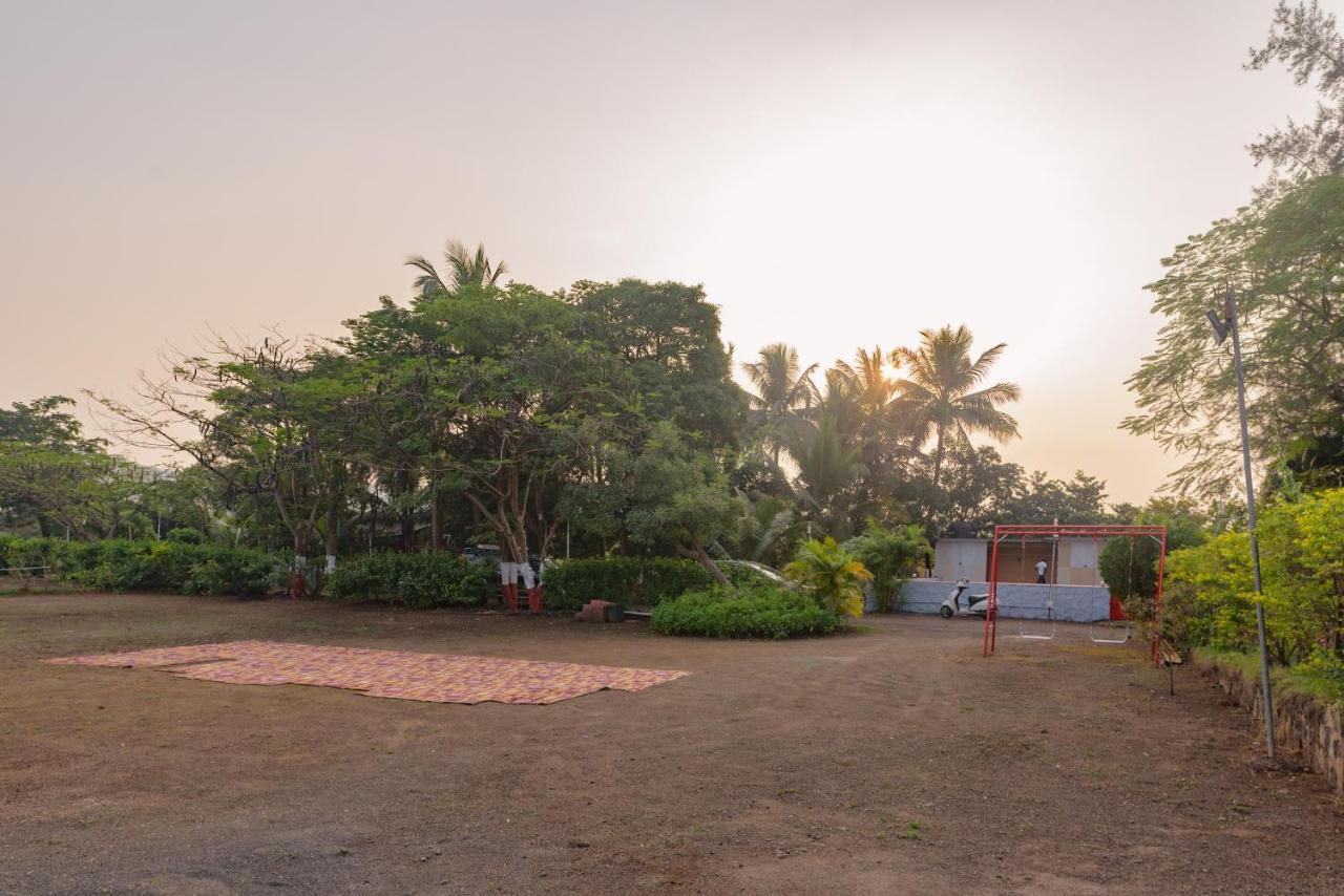 Prajakta Rest House Alībāg Exterior foto